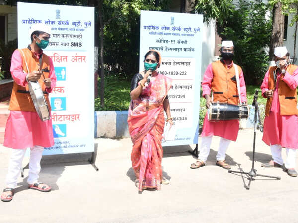 folk artistes (1)