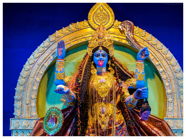 Kali Puja 2020 Vrat Vidhi: Kali Puja timings, vrat, significance and foods offered as a prasad | - Times of India Kali Puja 2020 Vrat Vidhi: Kali Puja timings, vrat, significance and foods offered as a prasad | - Times of India