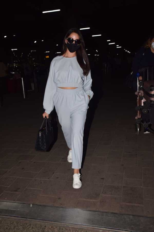 Nora Fatehi Clicked At The Airport Her Hermes Kelly 20 Mini