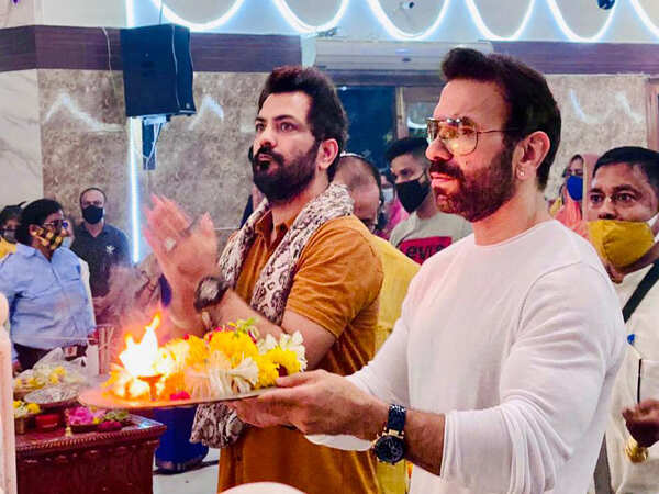 Manu Punjabi, Rohit Choudhary (1).