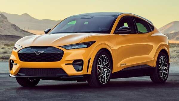 Mustang-Mach-E-GT-Performance-Edition-01 (1)