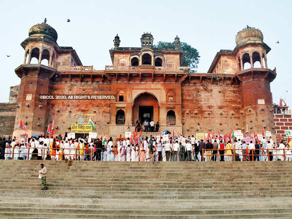 The team shooting at Chet Singh Fort (BCCL/ Arvind Kumar)
