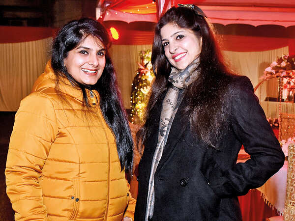 Sanchta Goel (L) and Parul Malik (BCCL/ Vishnu Jaiswal)
