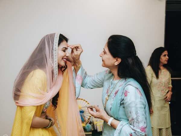 Palak Purswani with Avinash Sachdev's mother