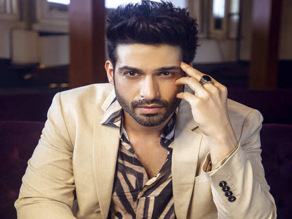 Vijayendra Kumeria (16) - Copy