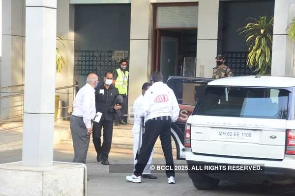 ETimes Paparazzi Diaries: Ranbir Kapoor, Alia Bhatt and Nagarjuna shoot ...