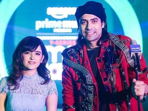 Jubin with singer Shirley Setia