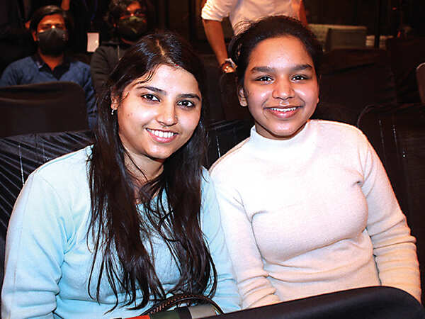 Priyanka (L) and Sakshi (BCCL/ Arvind Kumar)
