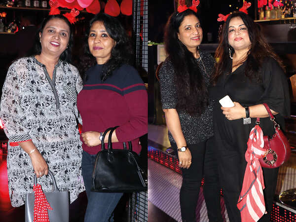 (L) Rashmi Rathi and Namita (R) Reena and Priya Agrawal (BCCL/ Unmesh Pandey)