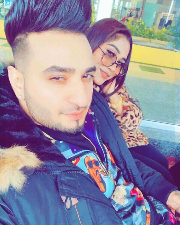 Afsana Khan with Saajz