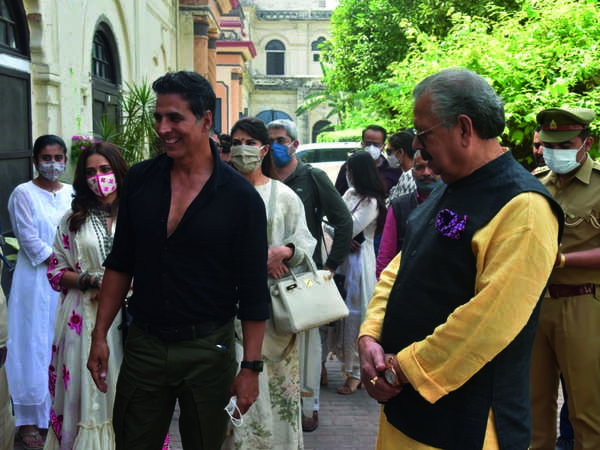 Akshay Kumar and Bimlendra Mohan Prasad Mishra