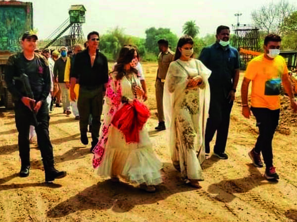 The trio during their visit to Ayodhya