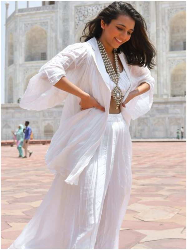 Holi Outfit Ideas: Elegant White Dresses For The Festival Of Colours |  Times Now