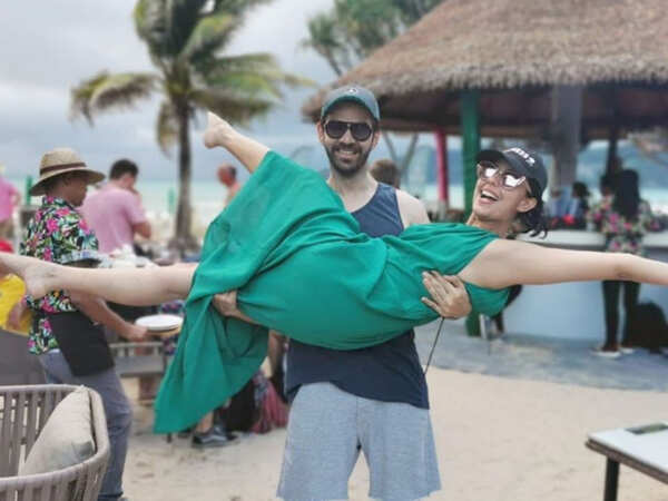 Karan V Grover & Poppy Jabbal
