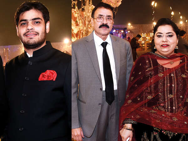 (L) Ahsan (R) Mohd Zafar Khan & Tazeen Khan