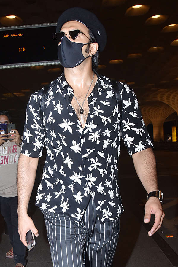 From sherwani to floral shirt, Ranveer Singh slays it in stylish