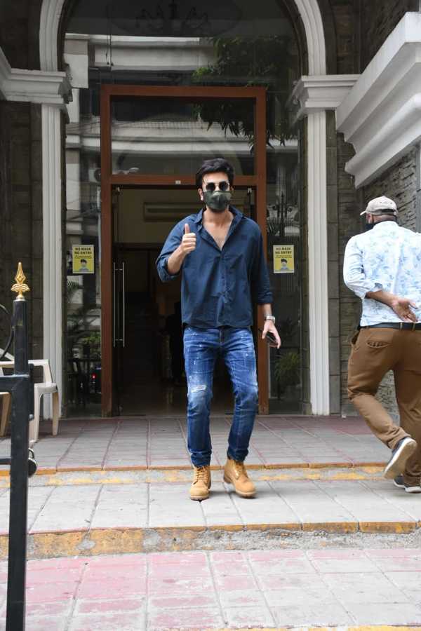 Photos: Ranbir Kapoor looks uber-cool as he visits his dentist