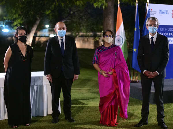 Sandrine Brauer, Jean-Yves Le Drian, Minister for Europe and Foreign Affairs of France, Guneet Monga and Ambassador of France to India Emmanuel Lenain