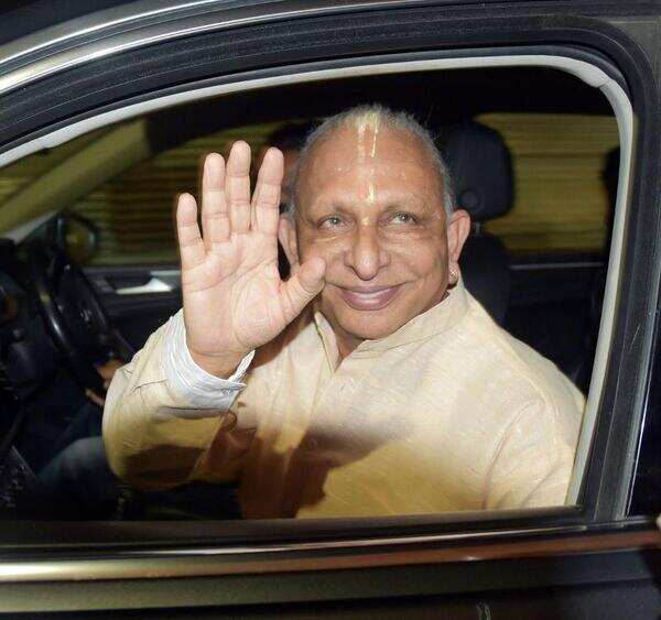 Sri M