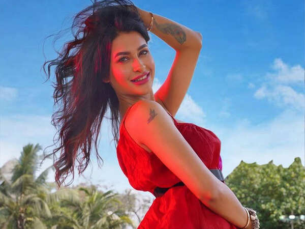 Pavitra 1