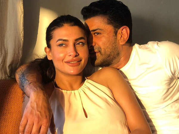 Pavitra-eijaz 1