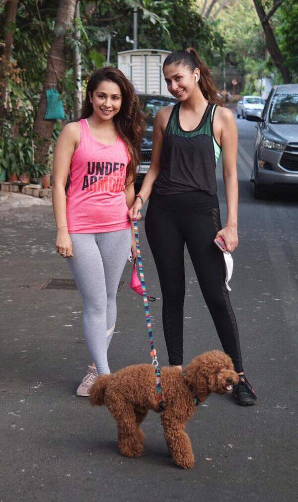 malvika raaj-sonakshi raaj.