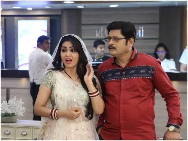 Shubhangi with co-actor Rohitashv Gour in the show