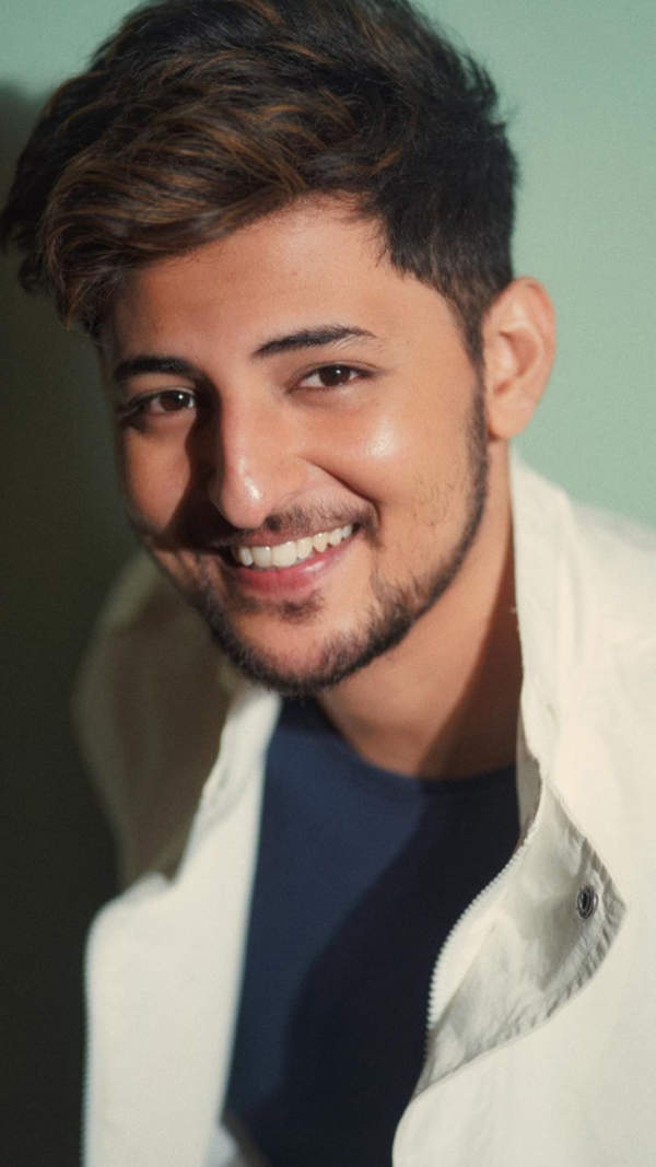 Darshan Raval Pictures