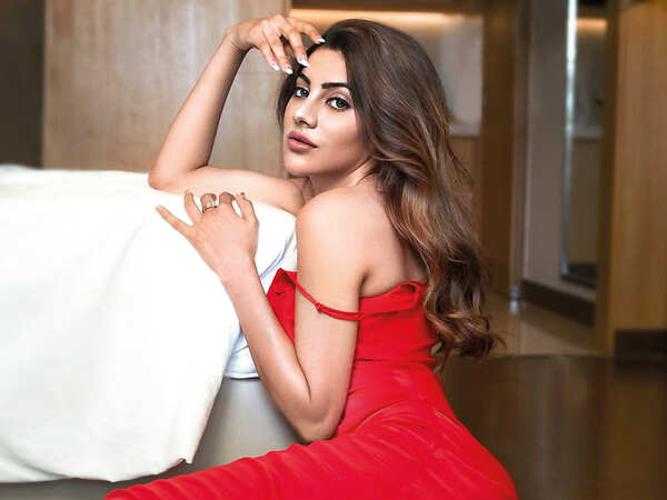 TV_DESIRABLE_NIKKI TAMBOLI