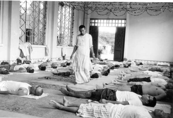Swami Vishnudevananda Teaching Sivananda Yoga