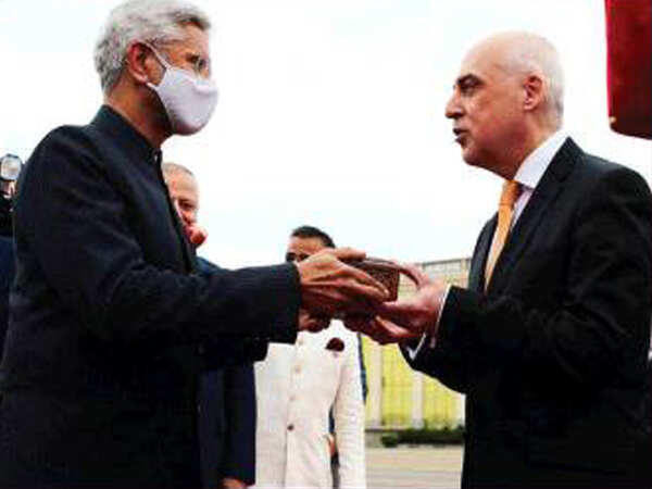 MEA S Jaishankar hands over the relics to his Georgian counterpart David Zalkaliani