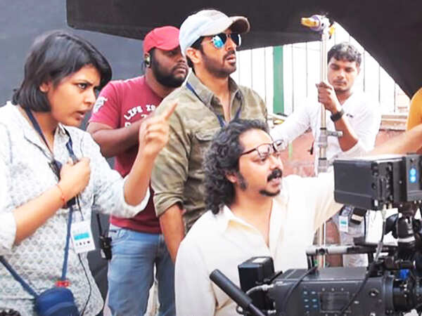 Shivangi with Director Kabir Khan and DP Aseem Mishra, on the sets of Bajrangi Bhaijaan, Shivangi was Assistant Art Director on the film Bajrangi Bhaijaan