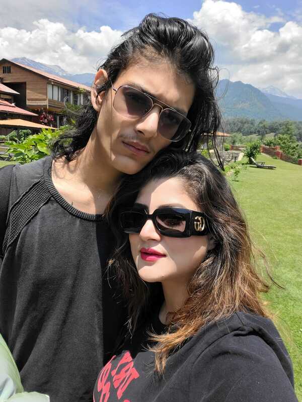 srabnati with her son
