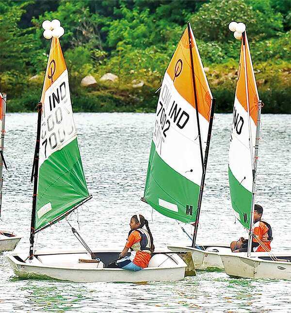 pg1_sailing1