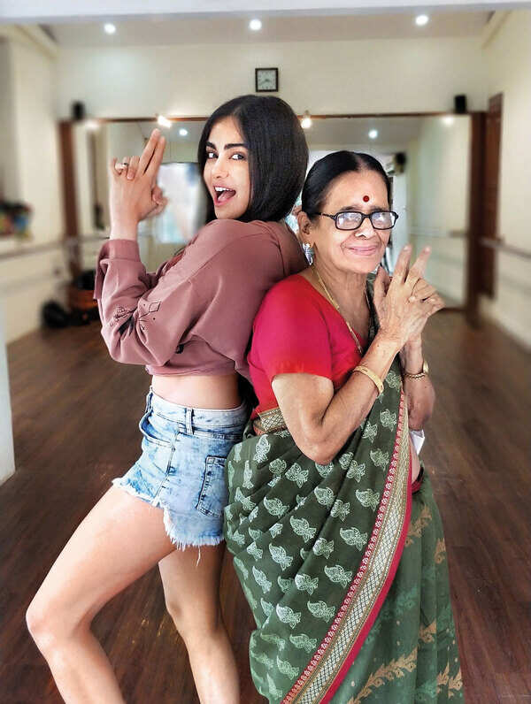 adah_sharma