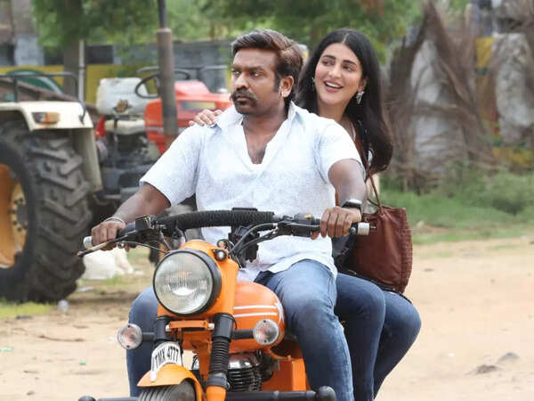 Sruthi Haasaan with Vijay Sethupathi