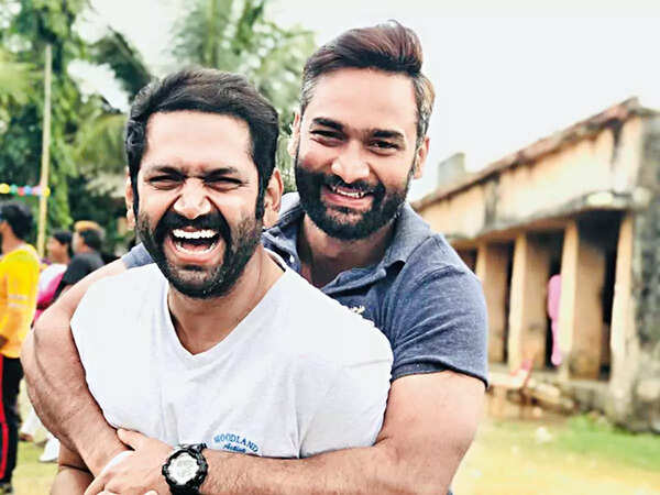 Director Anuj Tyagi with actor Sharib Hashmi