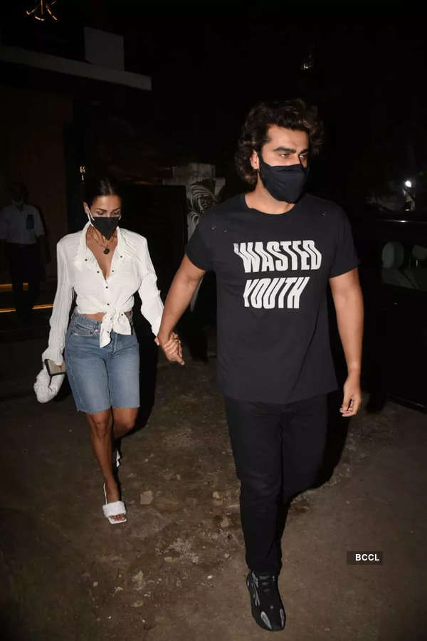 Malaika Arora Holds Beau Arjun Kapoor’s Hand As Both Enjoy A Dinner ...