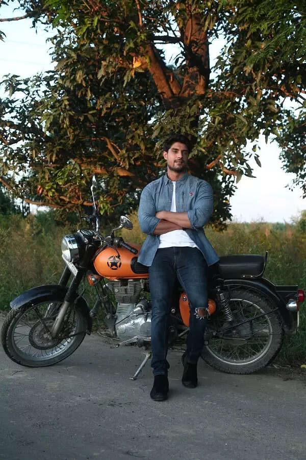 Ankit Gupta - Solo