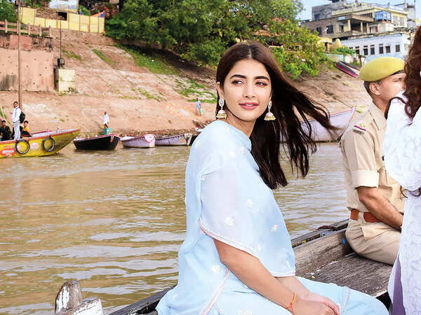 Pooja enjoying a boat ride in the Ganges (BCCL/ Arvind Kumar)