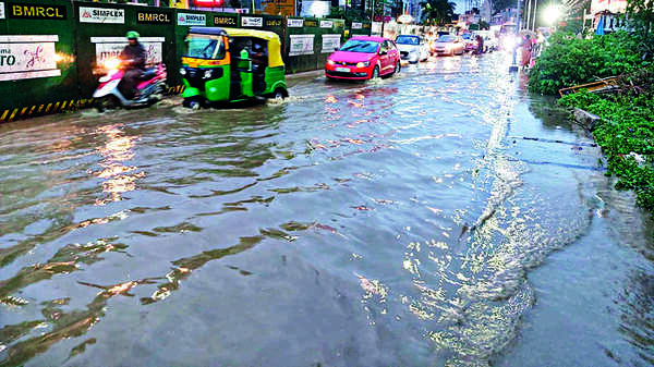 Lightning strike kills man; rain leaves areas flooded