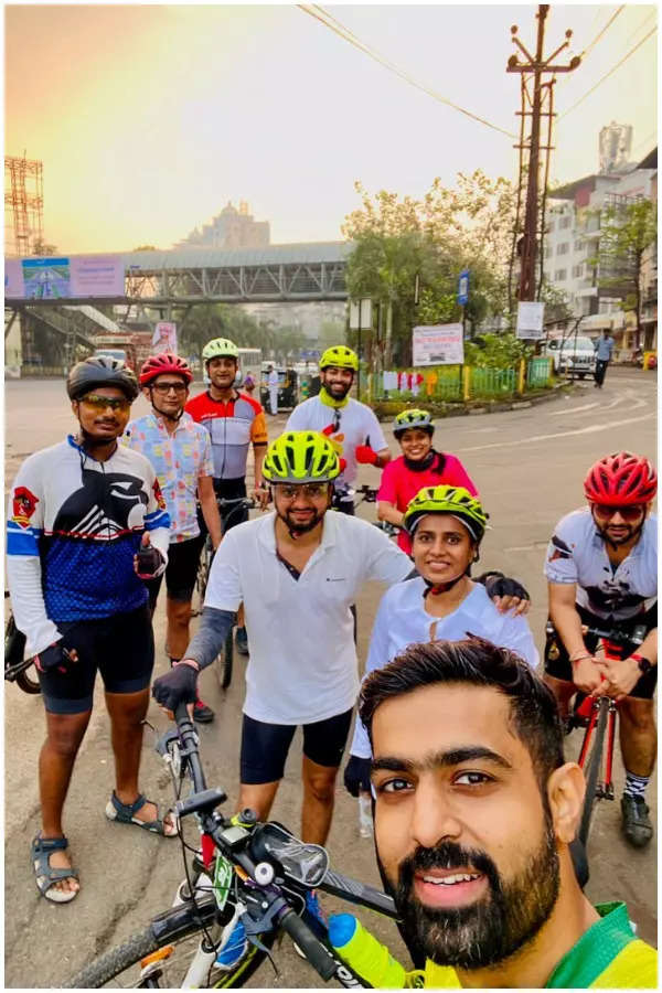 Mumbai cyclists don the colours of Navratri on their nine-day ride ...