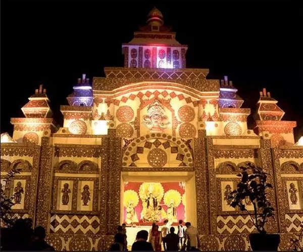 Lucknow: All Roads Lead To Pandals With The Arrival Of Goddess Durga ...