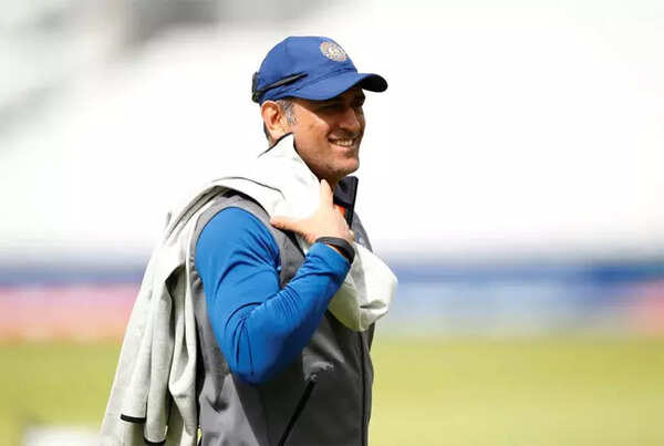 Embed-Dhoni-REU