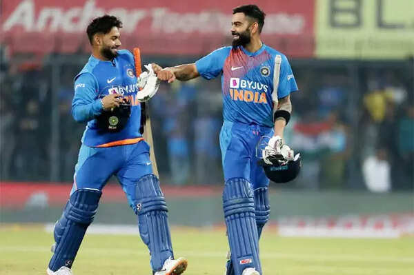 Embed-Kohli-Pant-AP