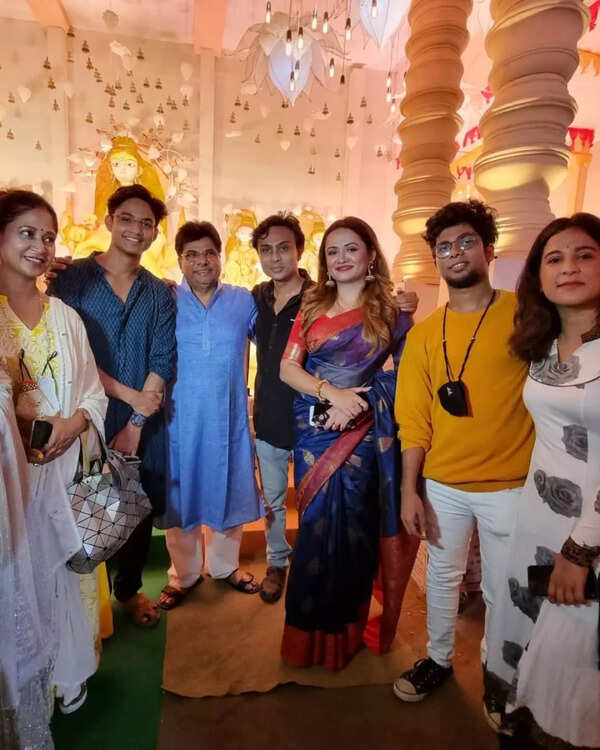 ‘Mahishasur Marddini’1.