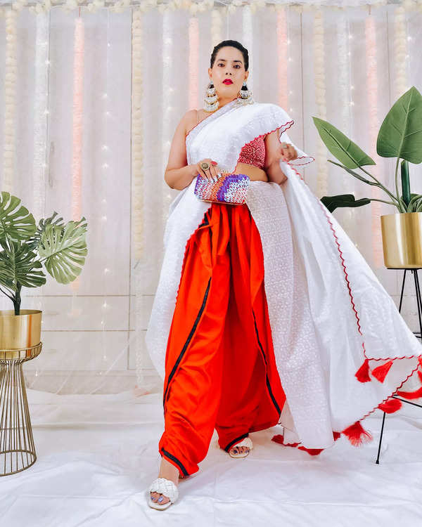 From Dhoti Saree Look To Saree With Jacket, Modern Indian Bride Guide For  Coolest Sarees | Saree trends, Saree look, Stylish sarees