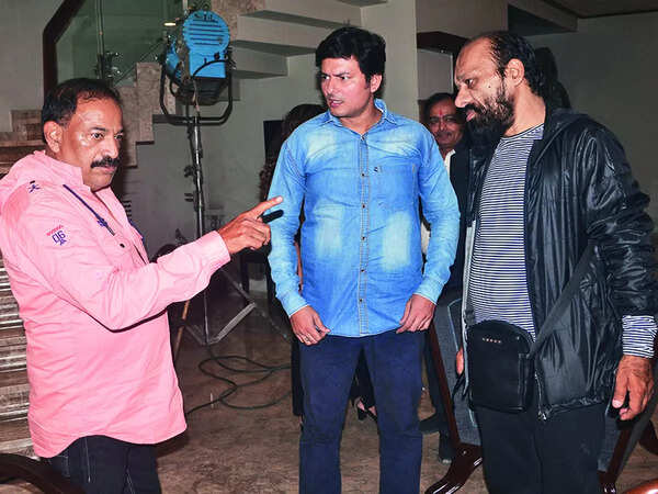 (L-R) Director Ikram Akhtar, actors Shaan Khan and actor Azhar Mirza (BCCL/ IB Singh)