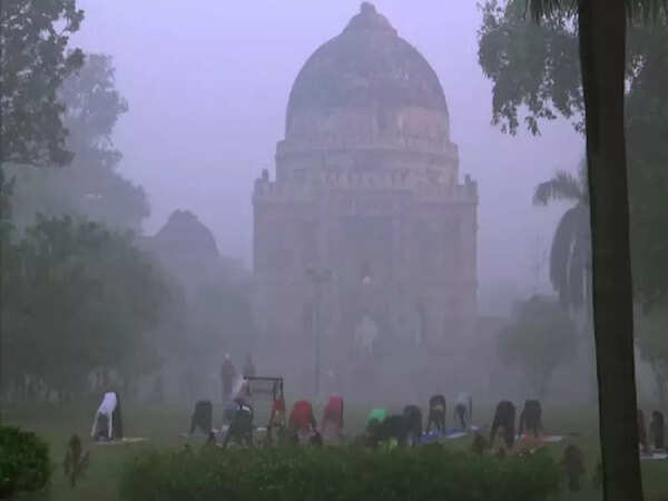 delhi smog yoga