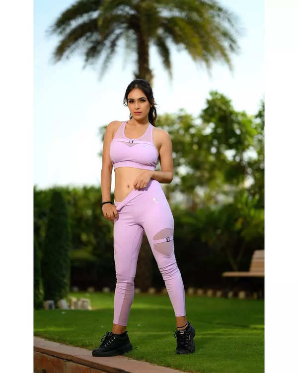 Neha Malik shows off her curves in a stylish gym outfit